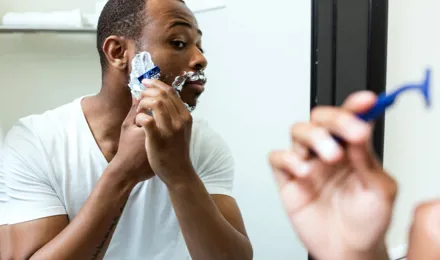 Comment traiter et éviter le feu du rasoir